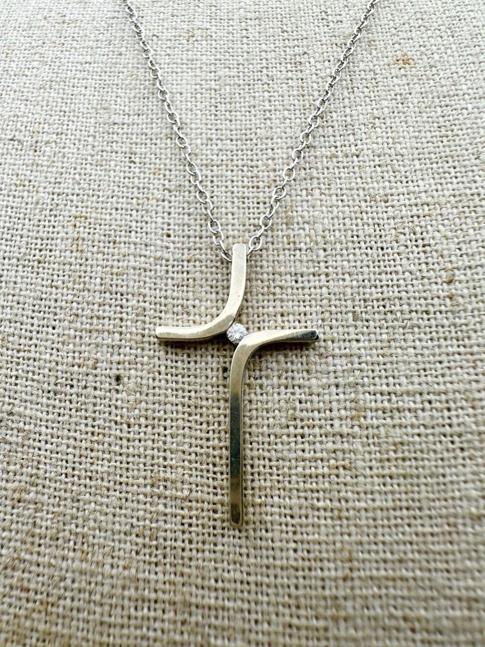 14k Gold Genuine Diamond Cross Pendant Necklace 18”